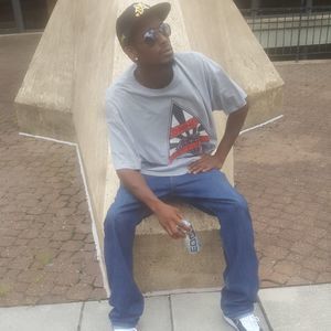 Meet your Posher, Manio